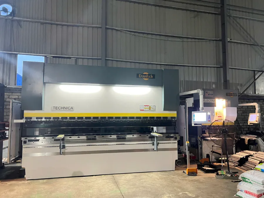 Bàn giao máy chấn CNC Deratech TAM 230/4100 – Nâng tầm gia công cơ khí tại Hải Phòng