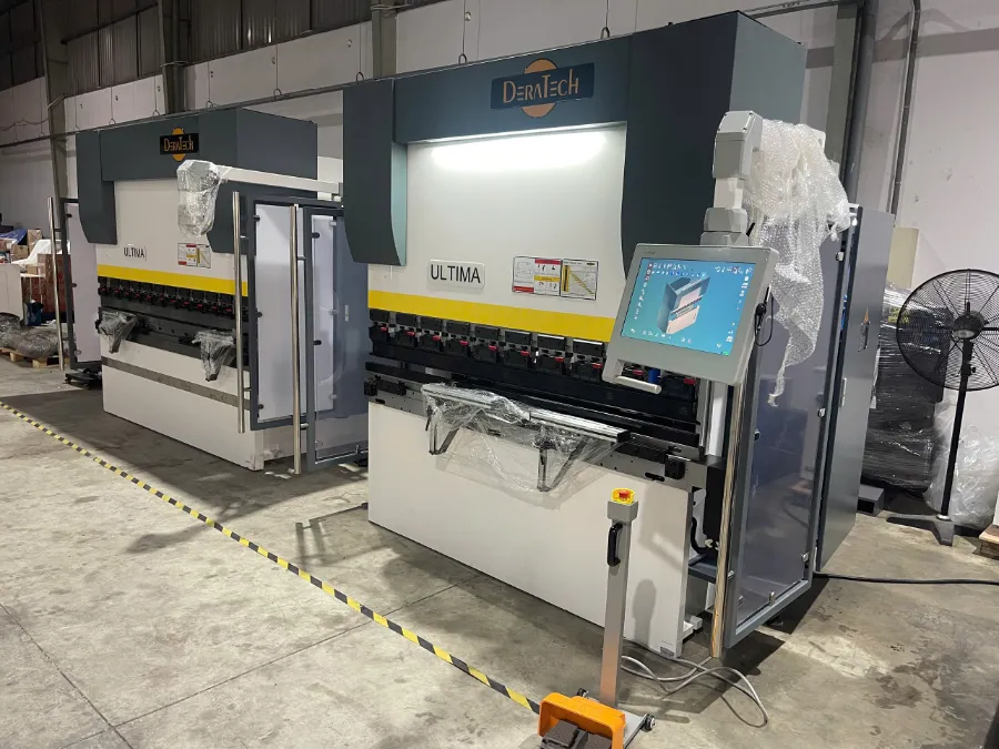 VNTECH BÀN GIAO MÁY CHẤN CNC DERATECH UBB-60/2050